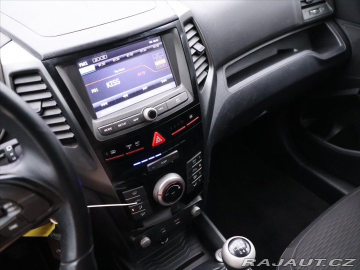 SsangYong Tivoli 1,6 i Grand Clever Navi T 2018