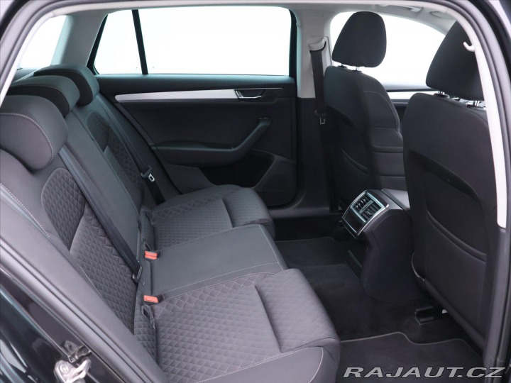 Škoda Superb 2,0 TDI Ambition Navi Pan 2021