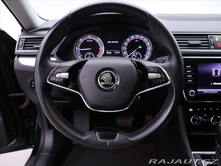 Škoda Superb 2,0 TDI Ambition Navi Pan 2021
