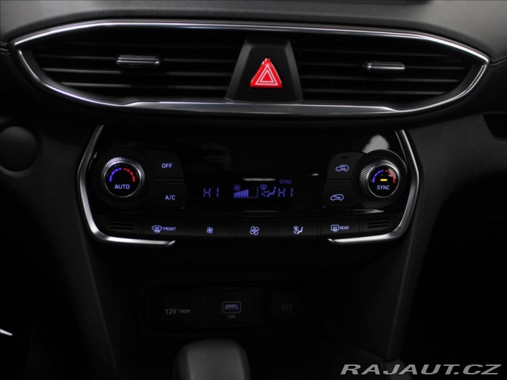 Hyundai Santa Fe 2,2 CRDi 142Kw 7-míst 33t 2023