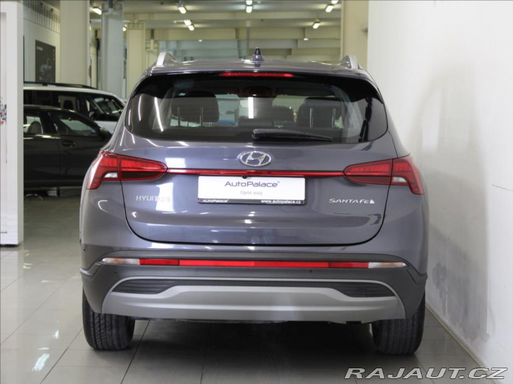 Hyundai Santa Fe 2,2 CRDi 142Kw 7-míst 33t 2023