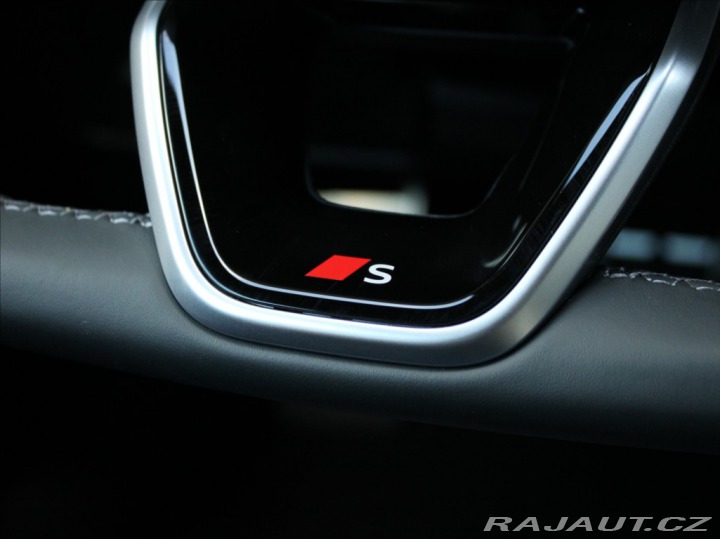 Audi A5 2,0 40TDi Quattro S-Line 2025