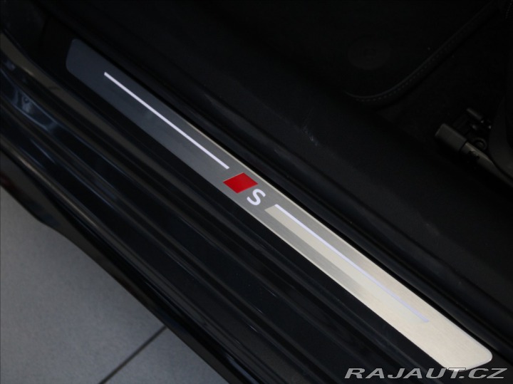 Audi A5 2,0 40TDi Quattro S-Line 2025
