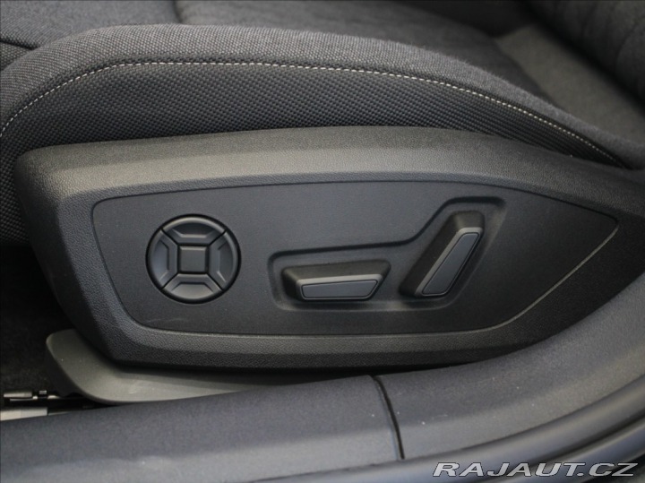 Audi A5 2,0 40TDi Quattro S-Line 2025