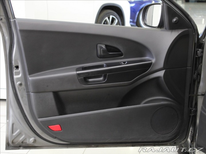 Kia Ceed 1,4 i 66kW 1.maj.ČR 69tkm 2011
