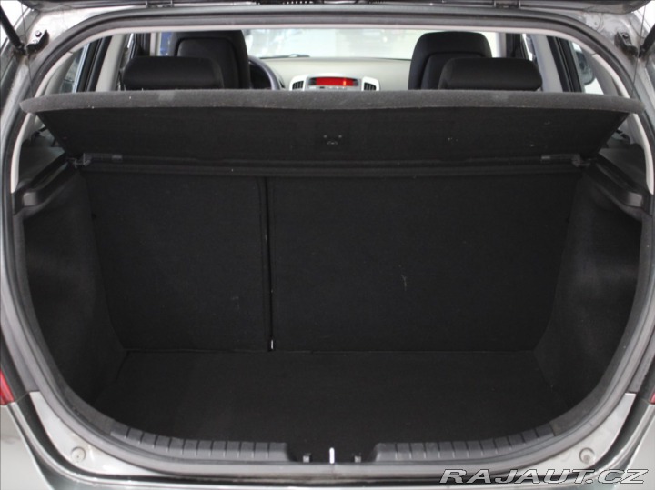 Kia Ceed 1,4 i 66kW 1.maj.ČR 69tkm 2011