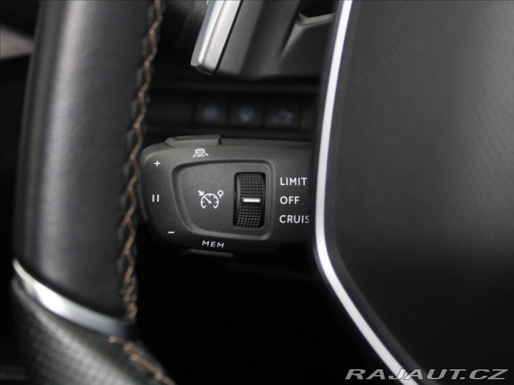 Peugeot 5008 1,5 HDi AT GT 7míst PANO. 2023
