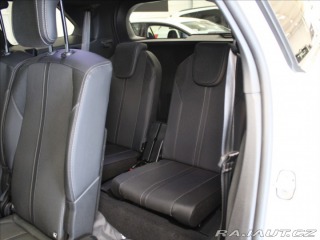 Peugeot 5008 1,5 HDi AT GT 7míst PANO. 2023