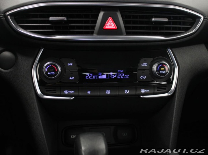 Hyundai Santa Fe 2,2 CRDi 142kW 7-míst 26t 2023