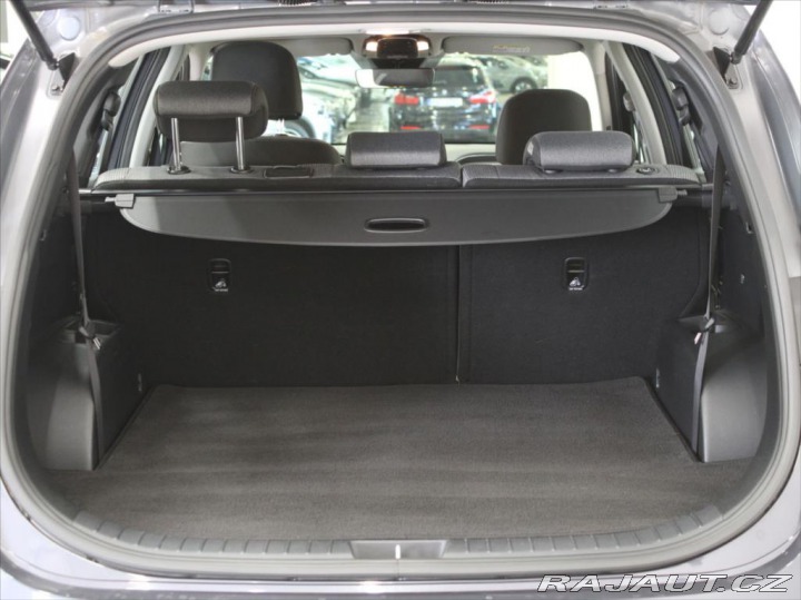 Hyundai Santa Fe 2,2 CRDi 142kW 7-míst 26t 2023