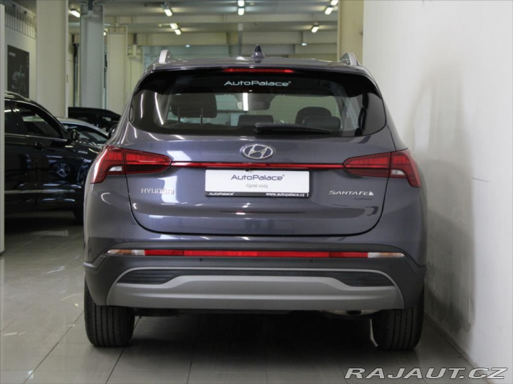 Hyundai Santa Fe 2,2 CRDi 142kW 7-míst 26t 2023