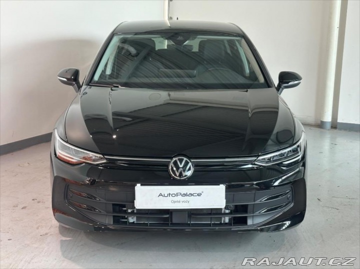 Volkswagen Golf 1,5 TSI PEOPLE 2024