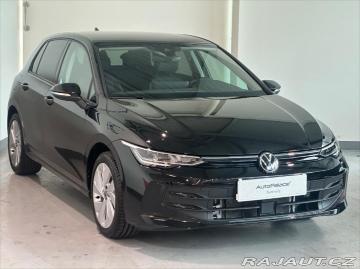 Volkswagen Golf 1,5 TSI PEOPLE 2024