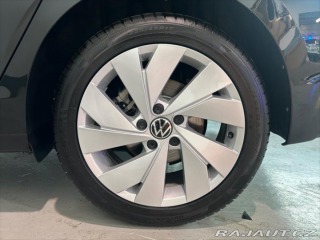Volkswagen Golf 1,5 TSI PEOPLE 2024