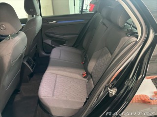 Volkswagen Golf 1,5 TSI PEOPLE 2024