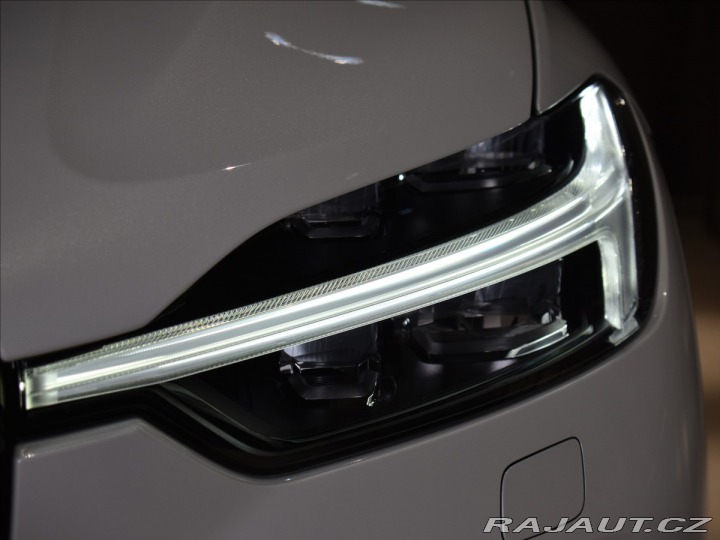Volvo XC60 2,0 T6 AWD Ultra Dark Pl 2025