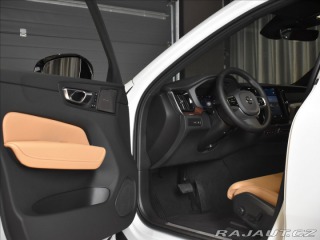 Volvo XC60 2,0 T6 AWD Ultra Dark  Pl 2025