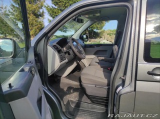 Volkswagen Transporter dlouhý, automat, 8 míst 2013
