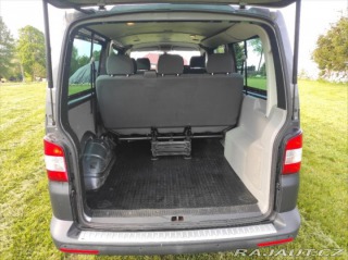 Volkswagen Transporter dlouhý, automat, 8 míst 2013