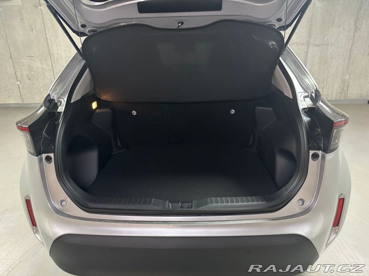 Toyota Yaris Cross COMFORT 1.5 Hybrid FWD 11 2026