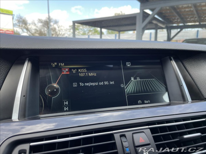 BMW 5 2,0 520d xDrive Xenony*Na 2015