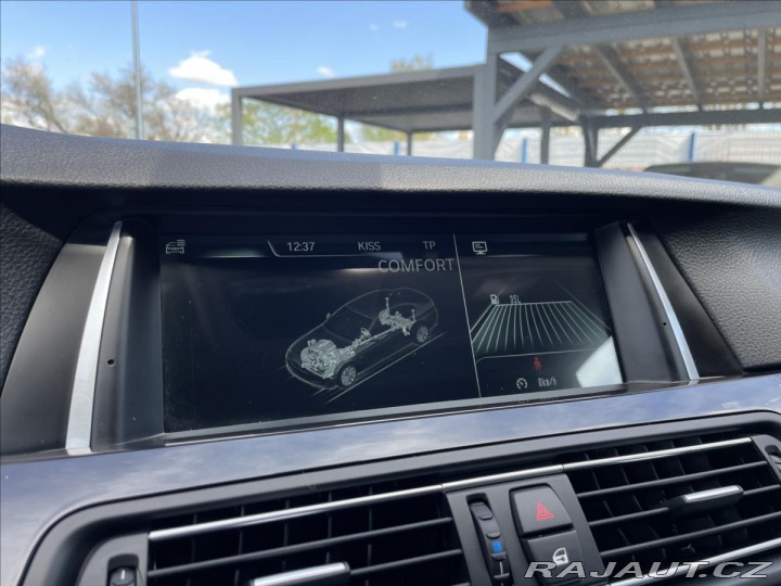 BMW 5 2,0 520d xDrive Xenony*Na 2015