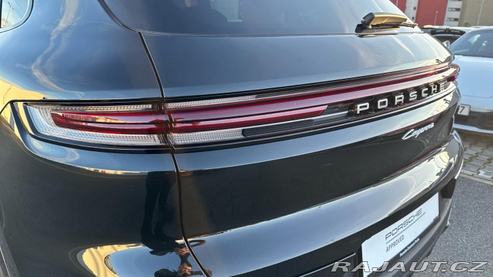 Porsche Cayenne 2025