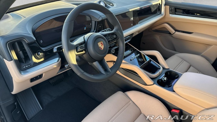 Porsche Cayenne 2025