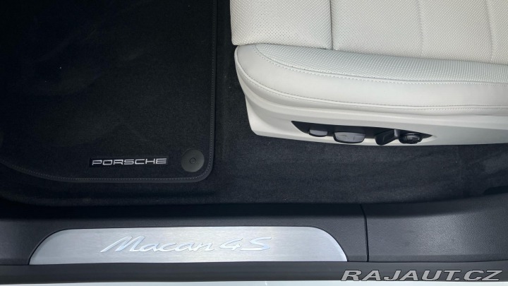 Porsche Macan 4S 2025