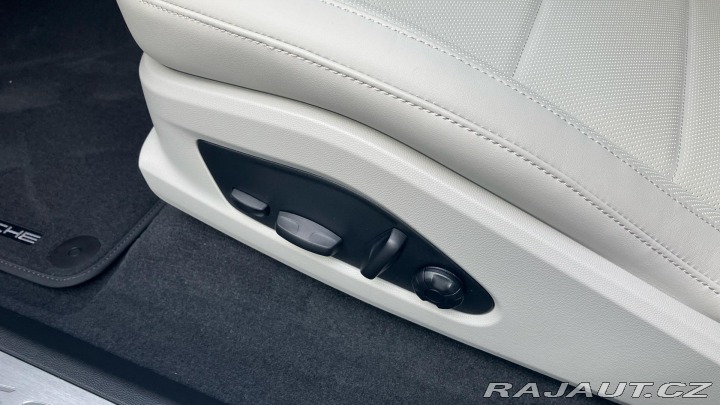 Porsche Macan 4S 2025
