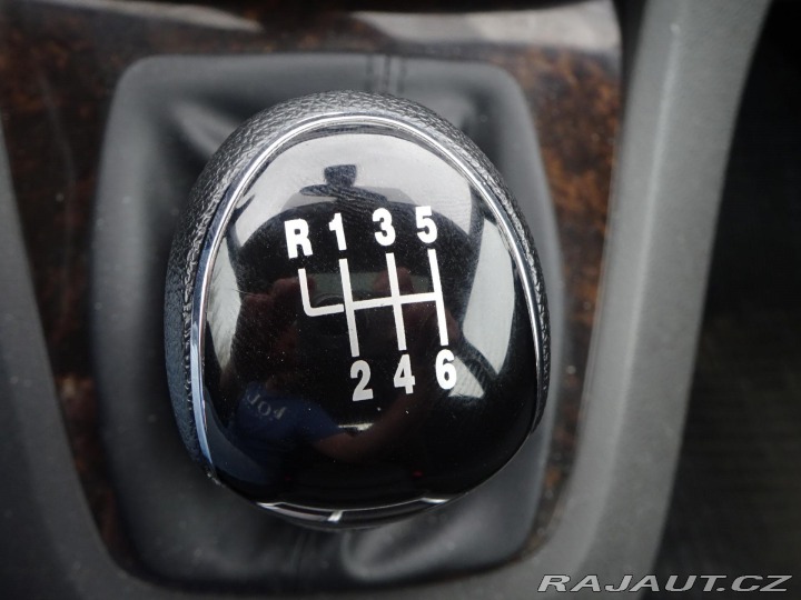 Ford C-MAX 2.0TDCi 100kW GHIA 2004