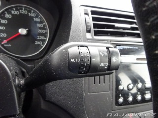Ford C-MAX 2.0TDCi 100kW GHIA 2004