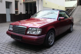 Mercedes-Benz 124 300 CE-24V 1993
