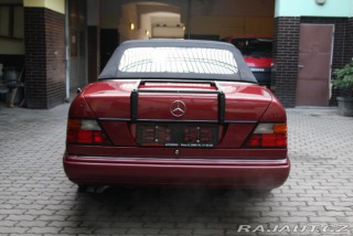 Mercedes-Benz 124 300 CE-24V 1993