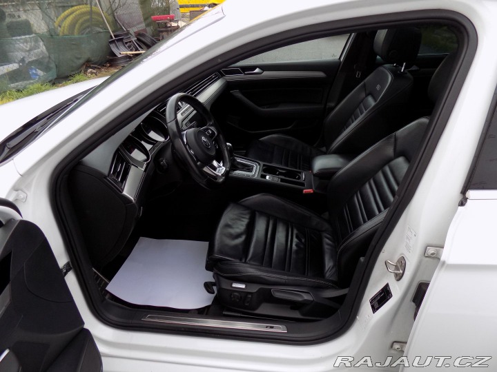 Volkswagen Passat 2.0TDI/R-Line/Pano/DSG/LE 2017