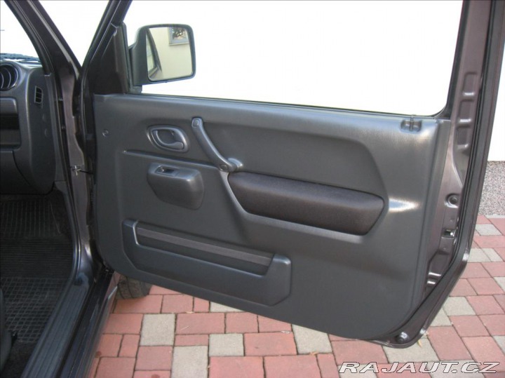 Suzuki Jimny 1,3 86PS Ranger 4x4 2012