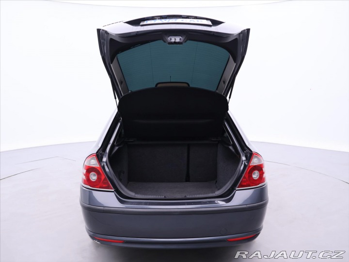 Ford Mondeo 1,8 92kW Automatická Klim 2005