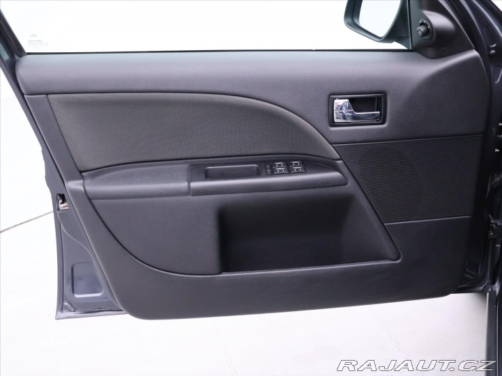 Ford Mondeo 1,8 92kW Automatická Klim 2005