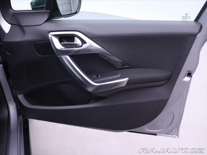 Peugeot 2008 1,6 HDI Allure CZ Klima K 2015