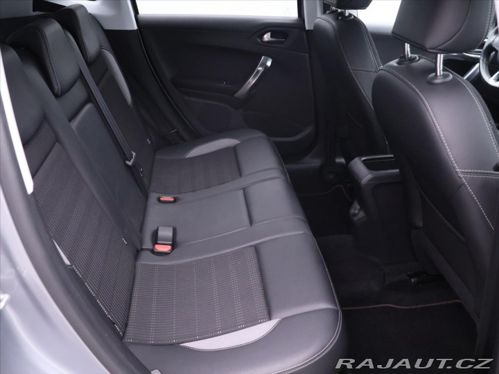 Peugeot 2008 1,6 HDI Allure CZ Klima K 2015