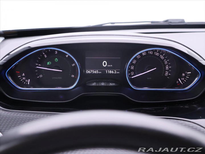 Peugeot 2008 1,6 HDI Allure CZ Klima K 2015