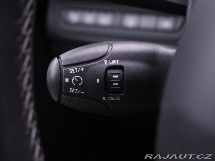 Peugeot 2008 1,6 HDI Allure CZ Klima K 2015