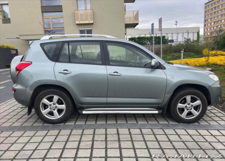 Toyota RAV4 2,2 d4d, 100kw 2007