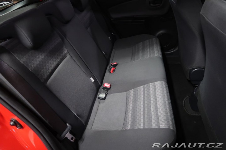 Toyota Yaris 1.3VVT-i,CZ,manuál 2017