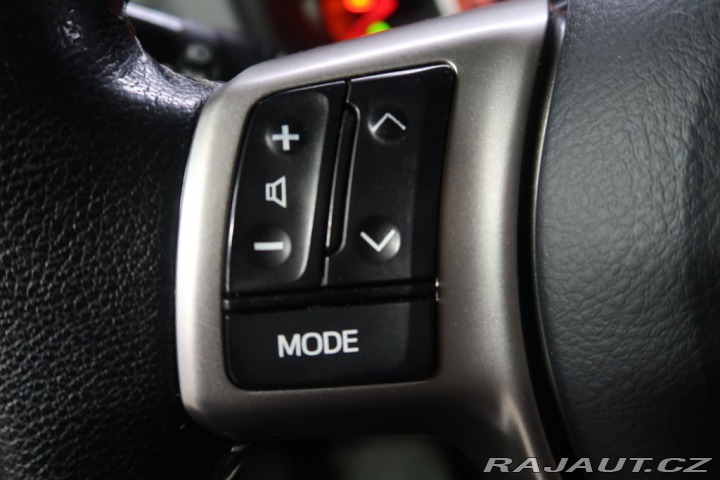 Toyota Yaris 1.3VVT-i,CZ,manuál 2017