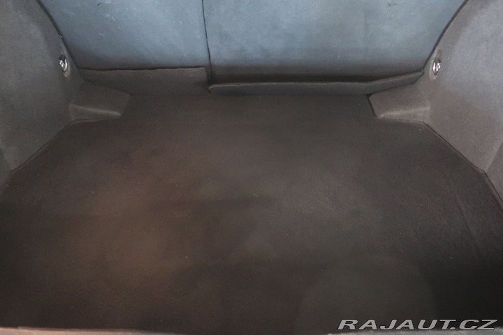 Toyota C-HR 1.2T,CZ,1Maj,manuál,Comfo 2017