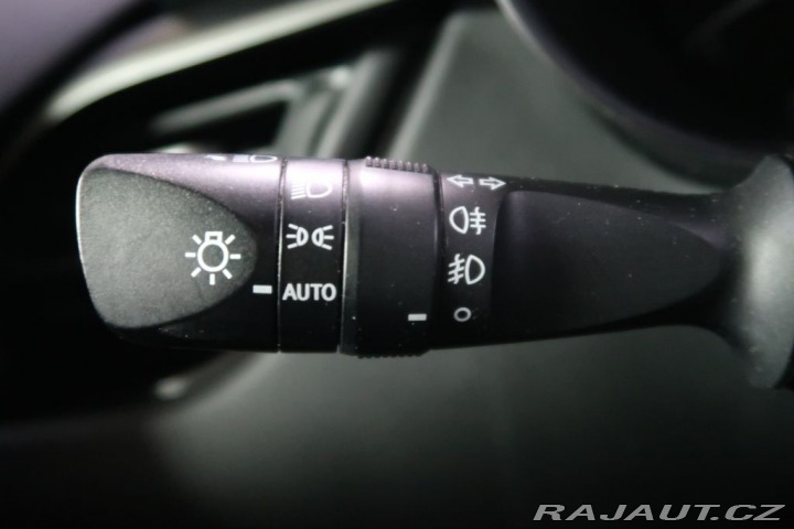 Toyota C-HR 1.2T,CZ,1Maj,manuál,Comfo 2017
