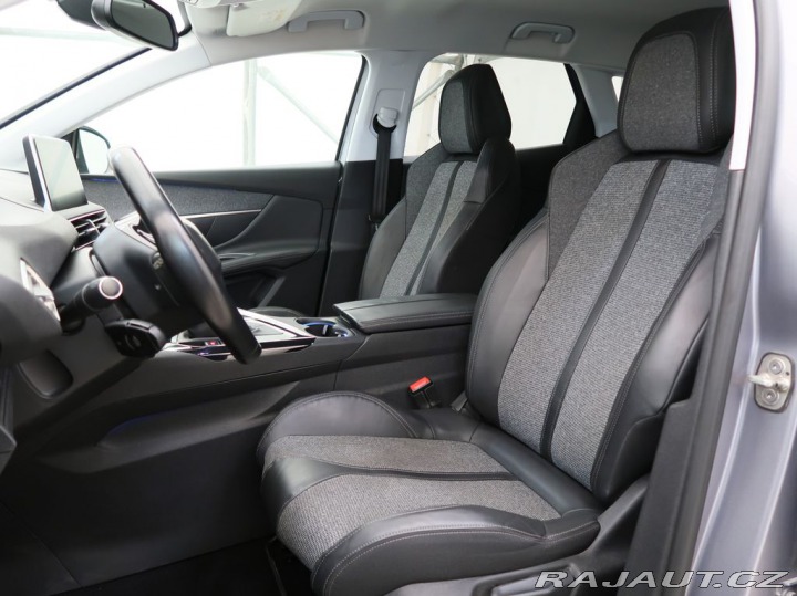 Peugeot 3008 1.2PureTech,96kW,ALLURE,M 2018