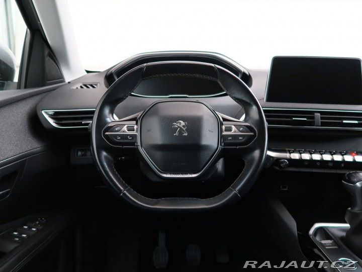 Peugeot 3008 1.2PureTech,96kW,ALLURE,M 2018