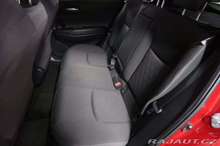 Toyota Corolla Cross 2.0Hybrid,CZ,1Maj,Style,4 2023